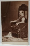 FOTO BUZDUGAN , BUCURESTI , DOAMNA IN FOTOLIU STIL BRANCOVENESC , FOTOGRAFIE TIP CARTE POSTALA , ANII &#039;20