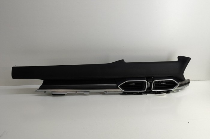 Gura de ventilație planșa de bord MAZDA CX-5 KF 2021 OEM: KLM2-G0-260,KLM1-55-150A,KLM1-55-150A-03 29828528