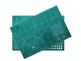Cumpara ieftin Placa pentru taiere precisa, modelare, fata-verso, cu auto-vindecare A3, 30 x 45 cm, scara clar vizibila, verde