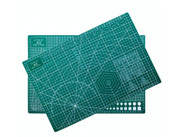 Placa pentru taiere precisa, modelare, fata-verso, cu auto-vindecare A3, 30 x 45 cm, scara clar vizibila, verde
