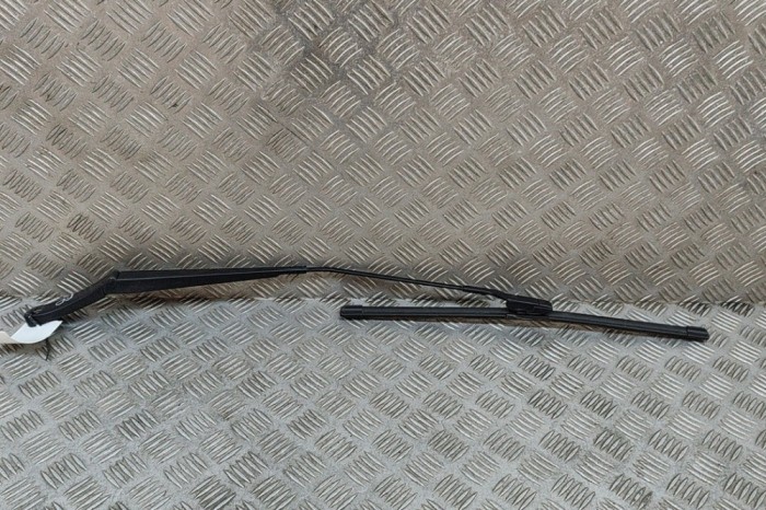 Braț ștergător față VW ARTEON 3H7 2017 OEM: 3G8955410 25682839