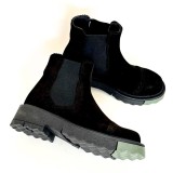 Ghete dama din piele intoarsa cu talpa extralight Lotie Black