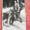 Fotografie tip carte postala, barbati pe motocicleta, 1940