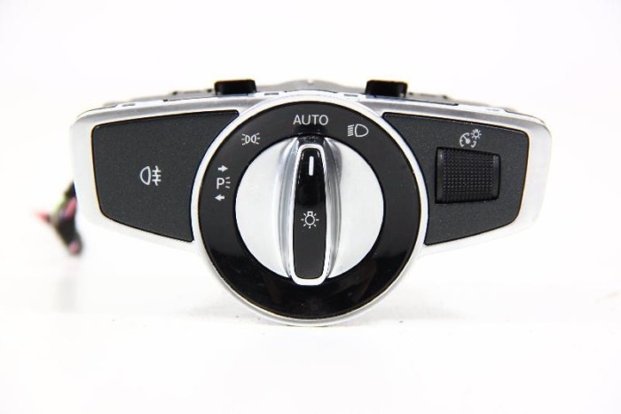 Modul de control comutator faruri MERCEDES-BENZ C Coupe C205 2016 OEM: A2059057007 3126894