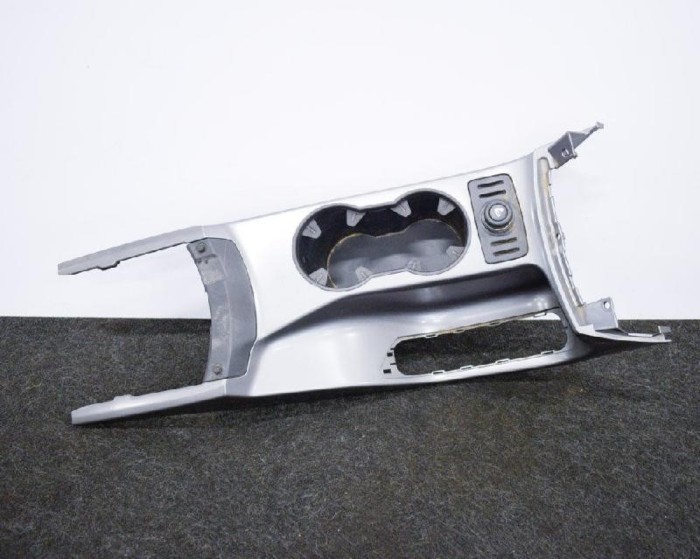 Suport de pahar FORD KUGA II DM2 2013 OEM: AM51-R046C22-BDW 3485397