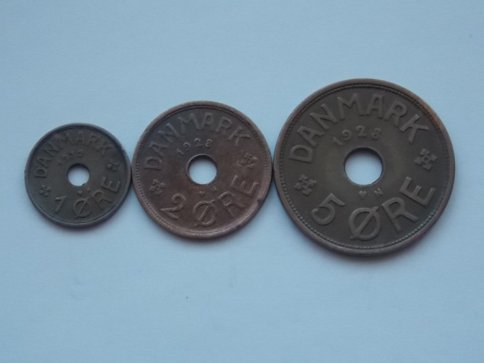 LOT 3 MONEDE -1,2,5 ORE DANEMARCA 1928-1932