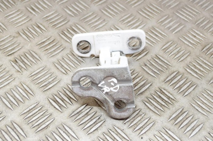 Balama ușă dreapta față LAND ROVER RANGE ROVER SPORT II L494 2015 OEM: CPLA-228A66-AC 15086984