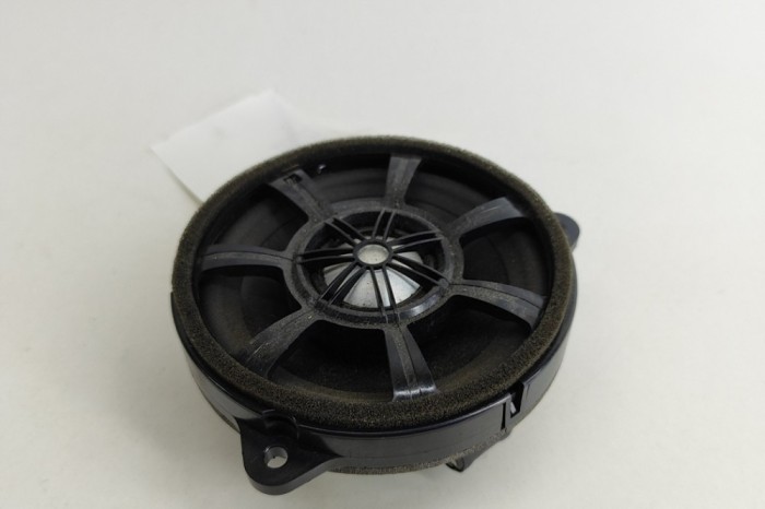 Difuzor ușă dreapta față JAGUAR F-PACE X761 2016 OEM: BJ32-18808-DC 23191061