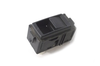 Buton geam ușă dreapta spate LEXUS IS III _E3_ 2014 OEM: 129-2E38 | 15489295 foto