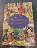 Povestile de aur ale copilariei ilustrate de Tony Wolf