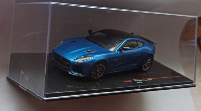 Macheta Jaguar F-Type SVR 2016 - IXO 1/43 foto