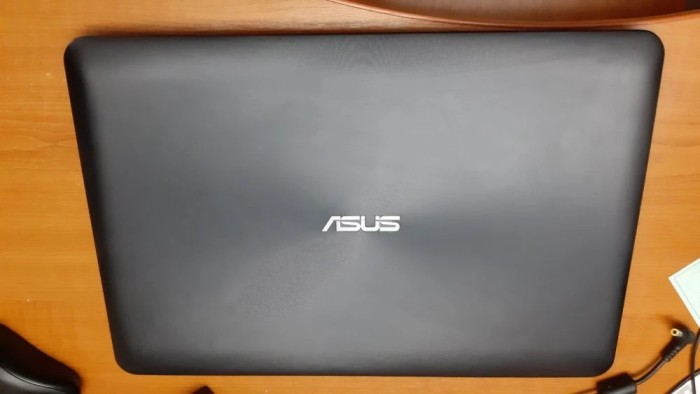Leptop ASUS X555L/Procesor i3/Ram 4 gb /Hard 500 gb/Intel Geforce 820M