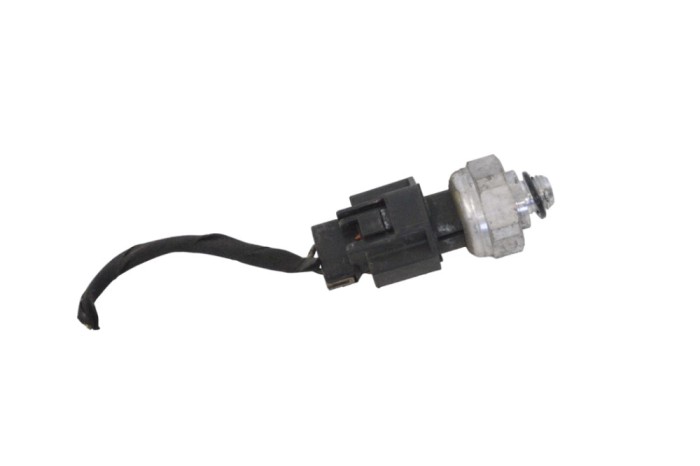 Senzor de presiune aer condiționat SSANGYONG TIVOLI 2016 OEM: 42CP8-12 22134412
