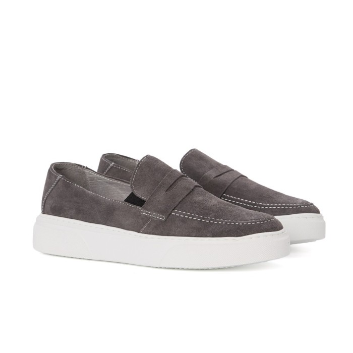 Mocasini gri din piele intoarsa SK03