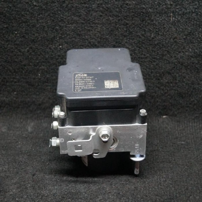 Pompa ABS TOYOTA YARIS _P13_ 2013 OEM: 89541-0D100,44540-0D020 2074922