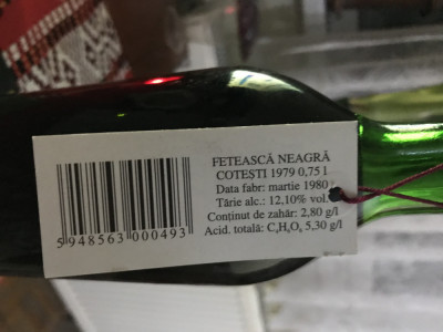 Vin vechi Cotesti 1979 0,75 l Feteasca neagra , sigilat si autentificat cod bare foto