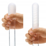Masturbator &icirc;ntr-un plic, realizat din gel cu o structură pentru stimularea penisului.