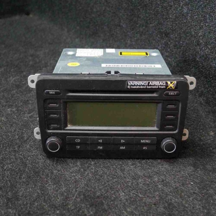Unitate radio CD VW GOLF V 1K1 2006 OEM: 1K0035186L