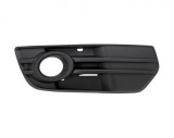 Grila bara fata Audi Q5 (8R), 09.2008-06.2012, Dreapta, 8R0807682A, 136527-2 cu locas pentru proiectoare