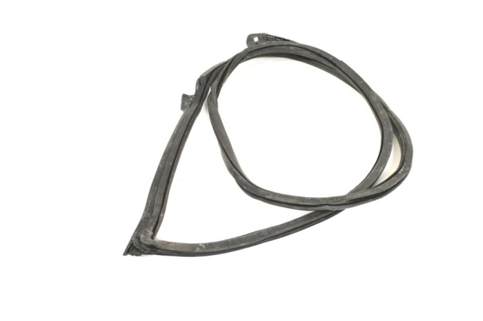 Garnitura ușă dreapta față AUDI Q8 4MN 2020 OEM: 4M8831708 13901569
