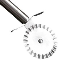 Cutit Taiere Aluat Lama Zimtata Otel Inoxidabil Lungime 23cm, lama 9,5cm