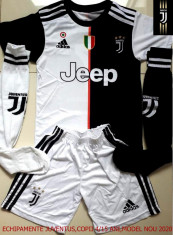 ECHIPAMENTE OFICIALE,JUVENTUS-RONALDO,COPII 4/15 ANI,MODEL 2020-2 BUC JAMBIERI ! foto