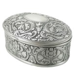 Caset? de bijuterii din antimoniu