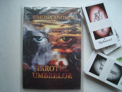 Tarotul umbrelor (cu 4 pachete de carti) - Simona Anomis foto