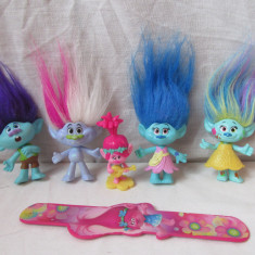 Set 4 Figurine Trolls Hasbro original+bratara