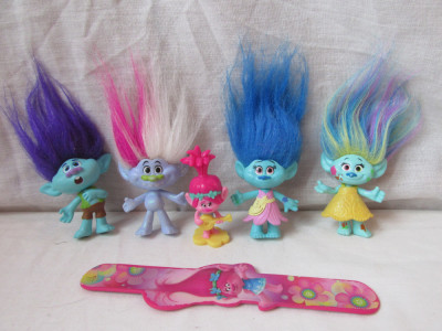 Set 4 Figurine Trolls Hasbro original+bratara foto