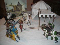 Schleich - 6 cavaleri cu cort de campanie foto