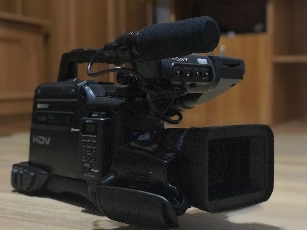 CAMERA VIDEO PROFESIONALA SONY HVR S 270 E arhiva Okazii.ro
