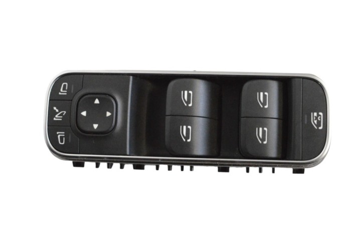Buton geam ușă dreapta față MERCEDES-BENZ CLA Coupe C118 2021 OEM: A1679059803 23346346