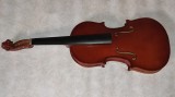 vioara lemn lungime 58 cm latime 20 cm ( fara corzi etc ) ce observati in poze