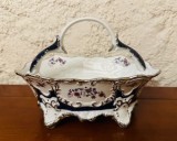 COS DIN PORTELAN FIN- MARCAJ ARPO CURTEA DE ARGES FINE PORCELAIN H22CM