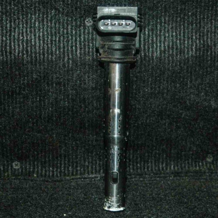 Bobina de inducție de &icirc;naltă tensiune AUDI A4 8K2, B8 2010 OEM: 07K905715D 2013828