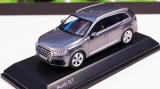 2015 Audi Q7 - Spark 1/43