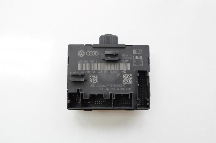 Modul de control ușă dreapta față AUDI A6 4G2, C7, 4GC 2015 OEM: 4G8959793G 2093571