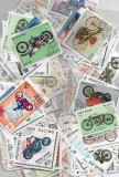 PLIC FILATELIC 50 TIMBRE STRAINE DIFERITE STAMPILATE CU TEMA MOTOCICLISM+BONUS