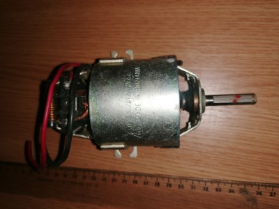 MOTOR PENTRU AUTO NEFOLOSIT foto