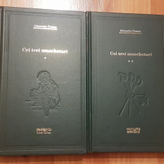 Cei trei muschetari de Alexandre Dumas (2 vol.) Adevarul