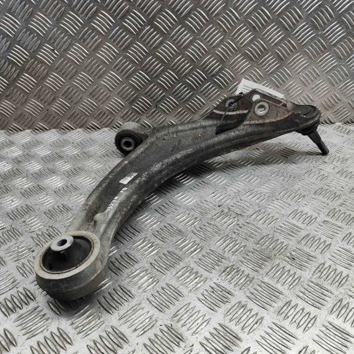 Braț superior dreapta față ASTON MARTIN DB11 2022 OEM: HY53-3A052-AD