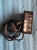 incarcator laptop DELL - 65 W - cu pin central