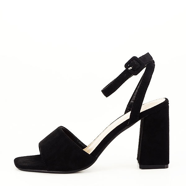 Sandale negre cu toc BL6522 131