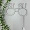 Props in forma de ochelari,cu textul ,,si eu din MDF