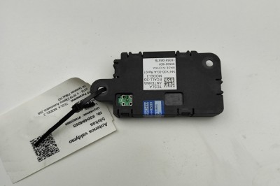 Amplificator de antena TESLA MODEL 3 2019 OEM: 1447430-00-A,955921001 30484055 foto
