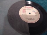 Cumpara ieftin VINIL 4 SUCCESE ALE MUZICII USOARE EDC 10243 DISC BUNA/ FOARTE BUNA