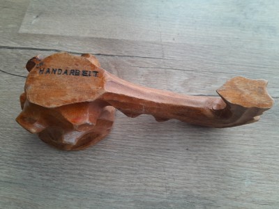 Scrumiera veche din lemn sculptata manual pipa Germania foto