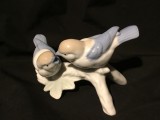 Decor / Vintage / Colectie - Bibelou din portelan pasari model deosebit !