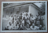 Foto de grup Rom&acirc;nia : lăutari și săteni, anii 1950